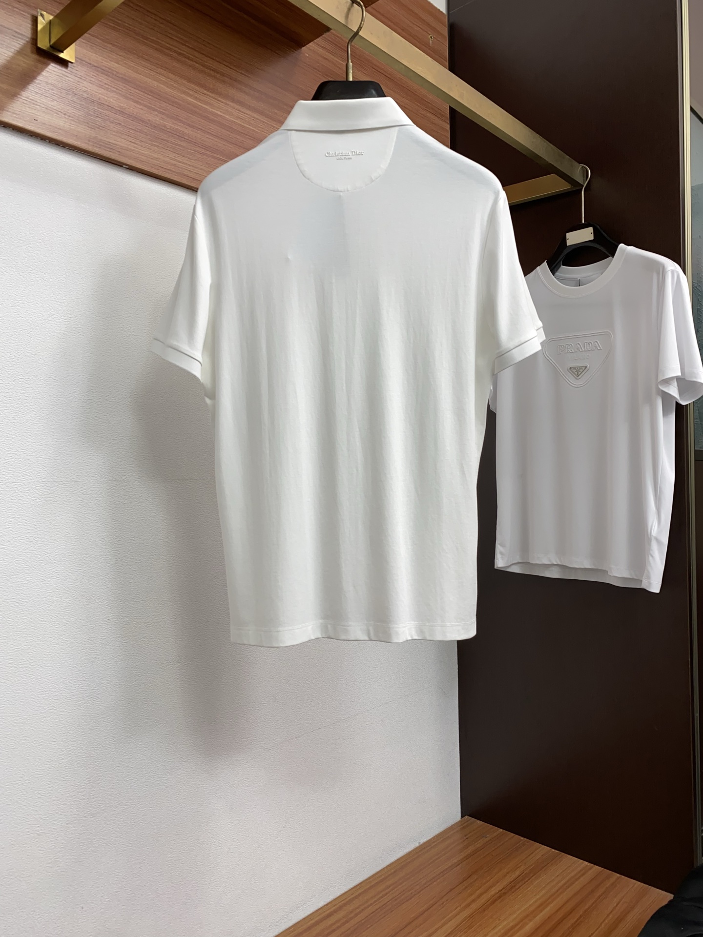 디올 남성 반팔 133000 Dior T Shirt 썸네일 이미지