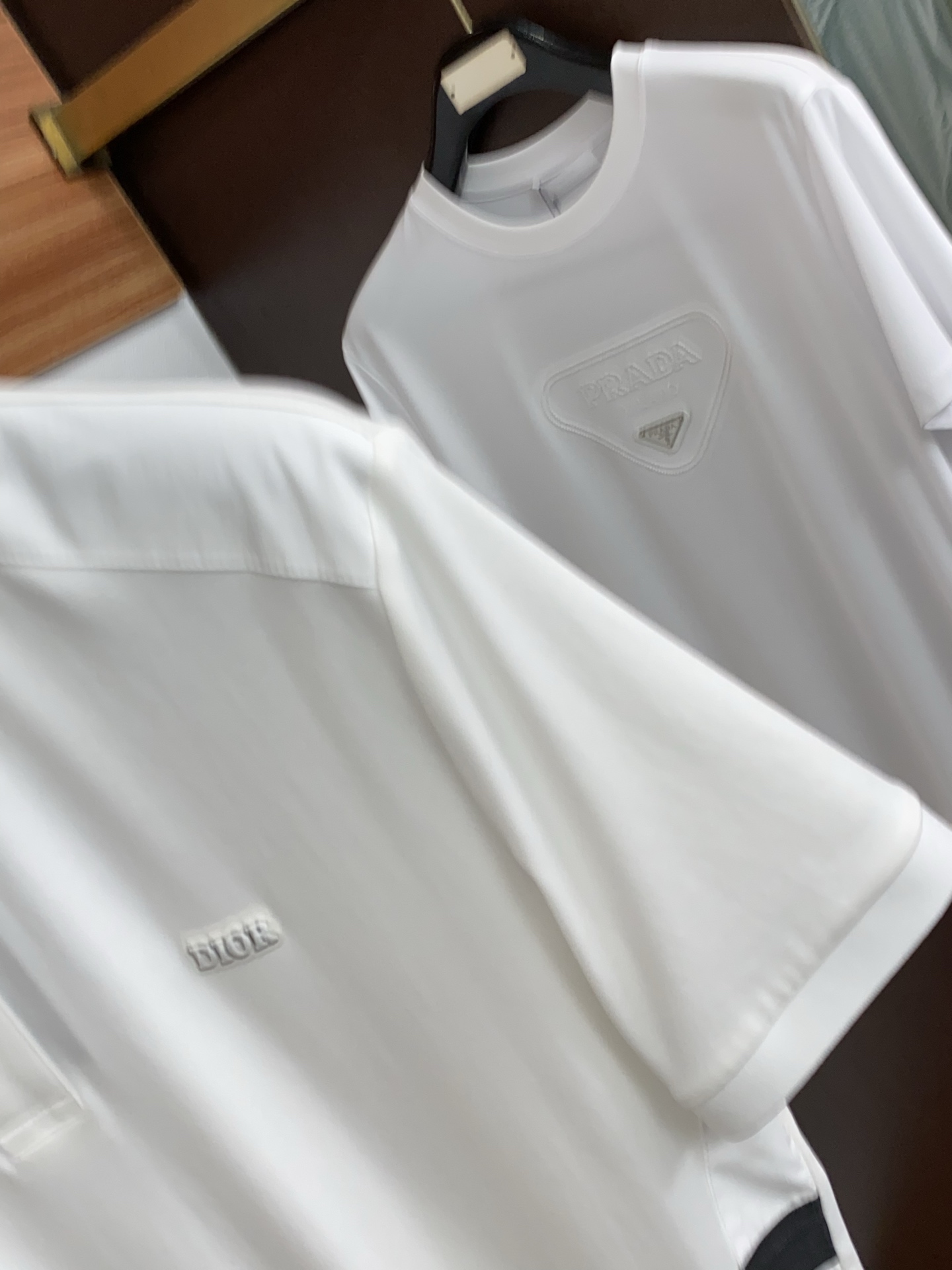 디올 남성 반팔 133000 Dior T Shirt 썸네일 이미지