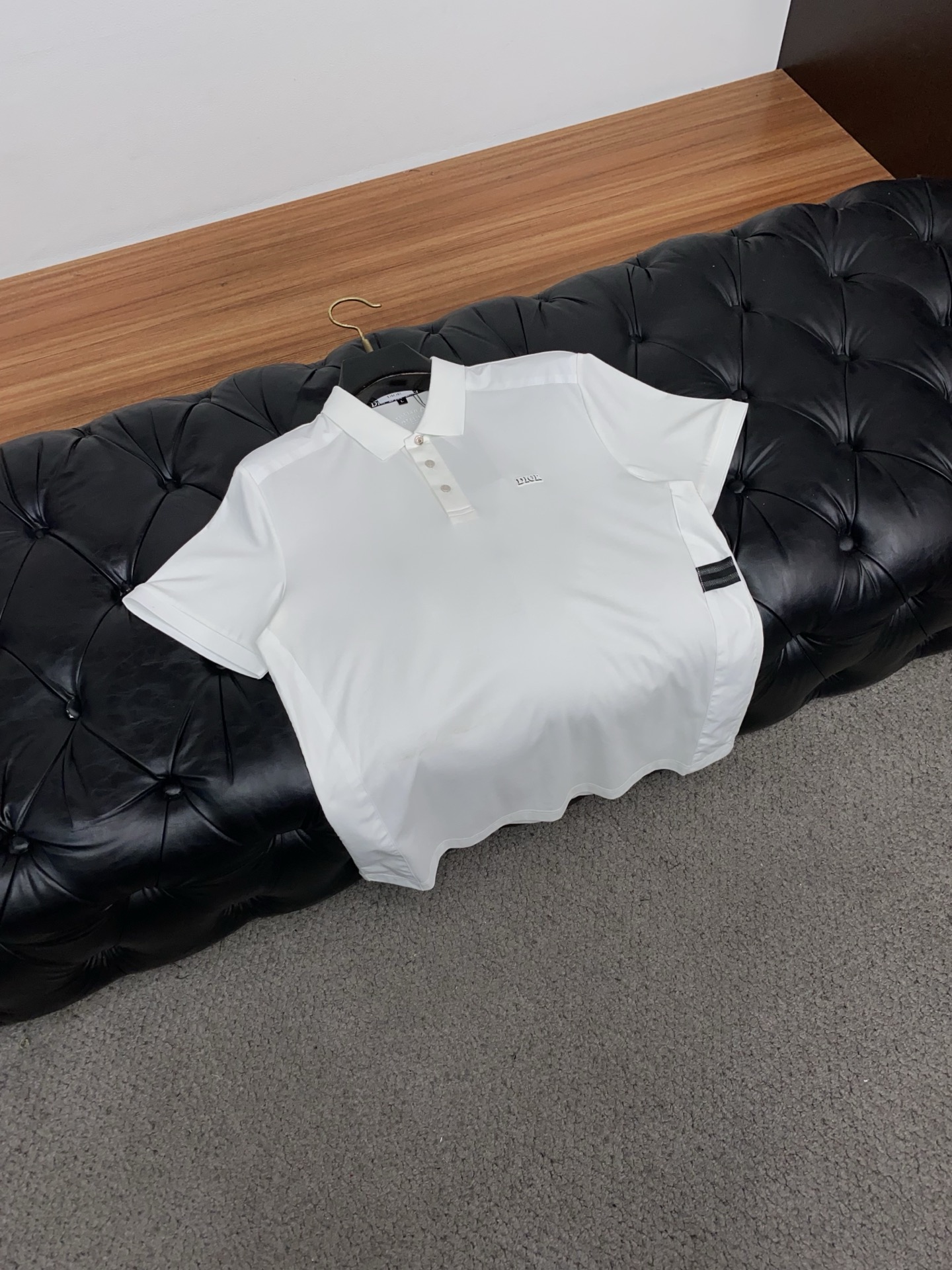 디올 남성 반팔 133000 Dior T Shirt 썸네일 이미지