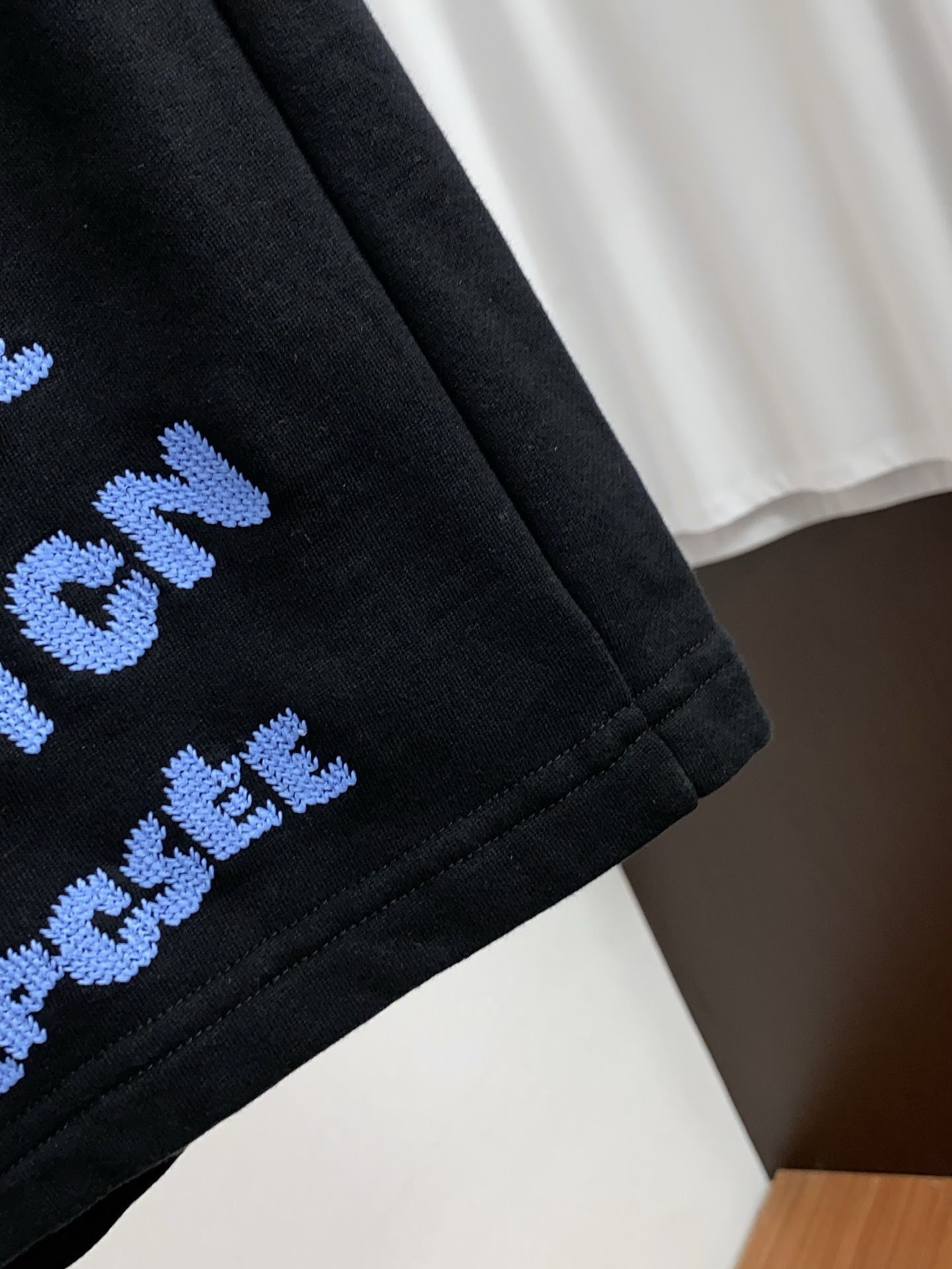 루이비통 남성 반바지 126982 Louis Vuitton Shorts 썸네일 이미지