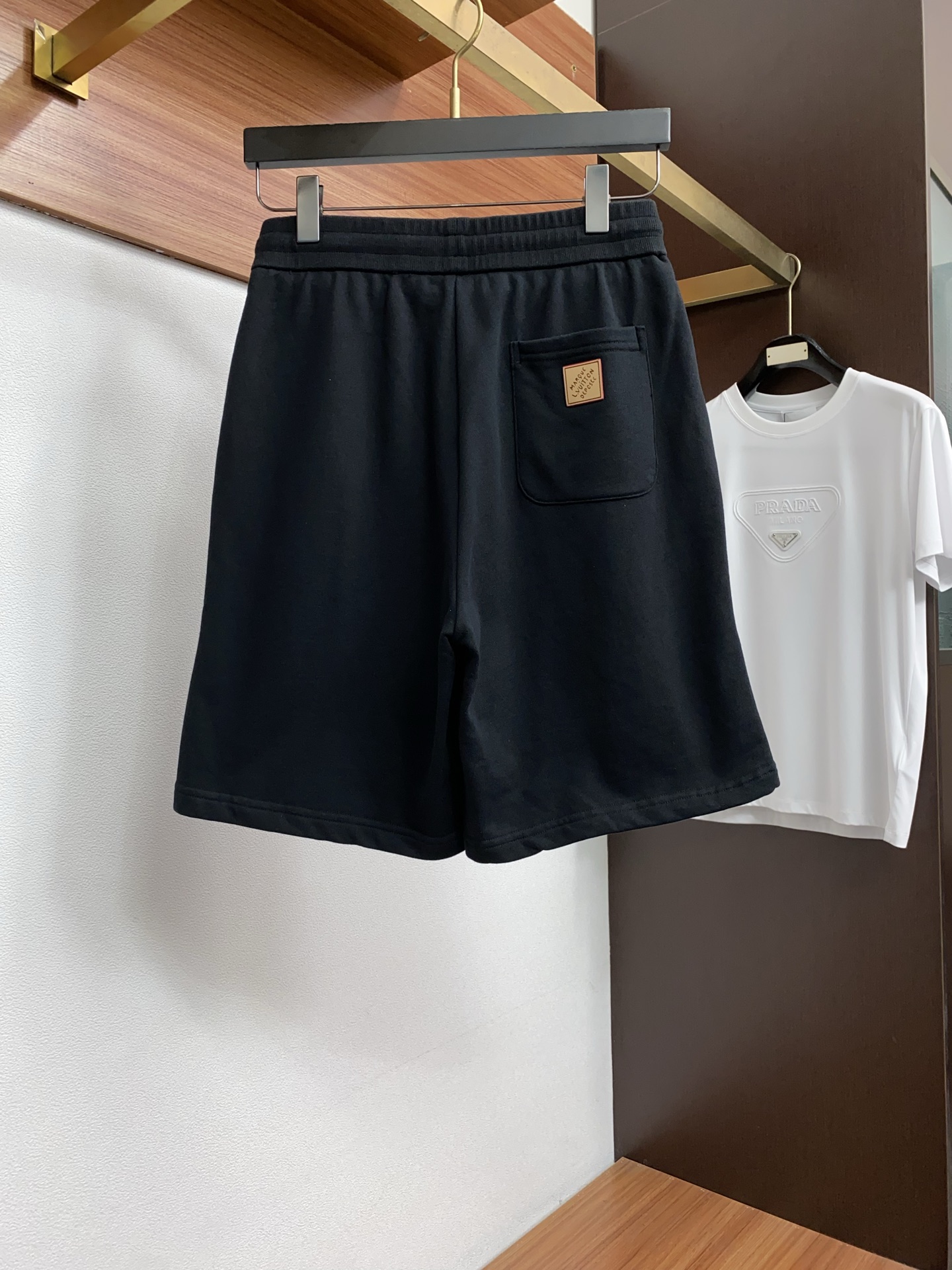 루이비통 남성 반바지 126982 Louis Vuitton Shorts 썸네일 이미지