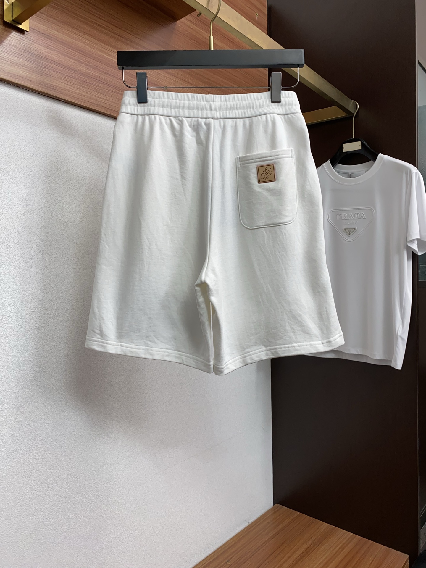 루이비통 남성 반바지 126985 Louis Vuitton Shorts 썸네일 이미지