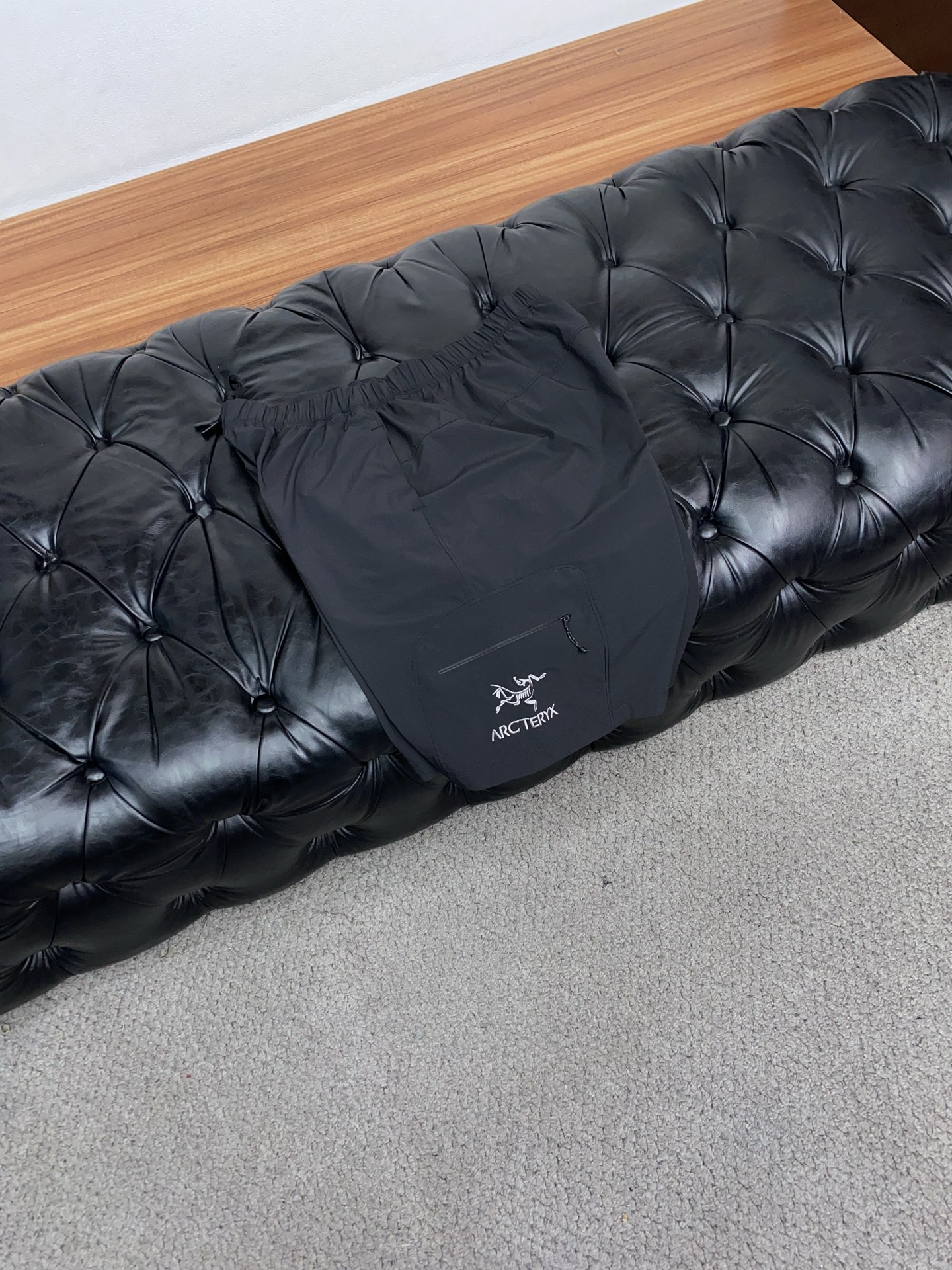 아크테릭스 남성 반바지 131837 Arc'teryx Shorts 썸네일 이미지