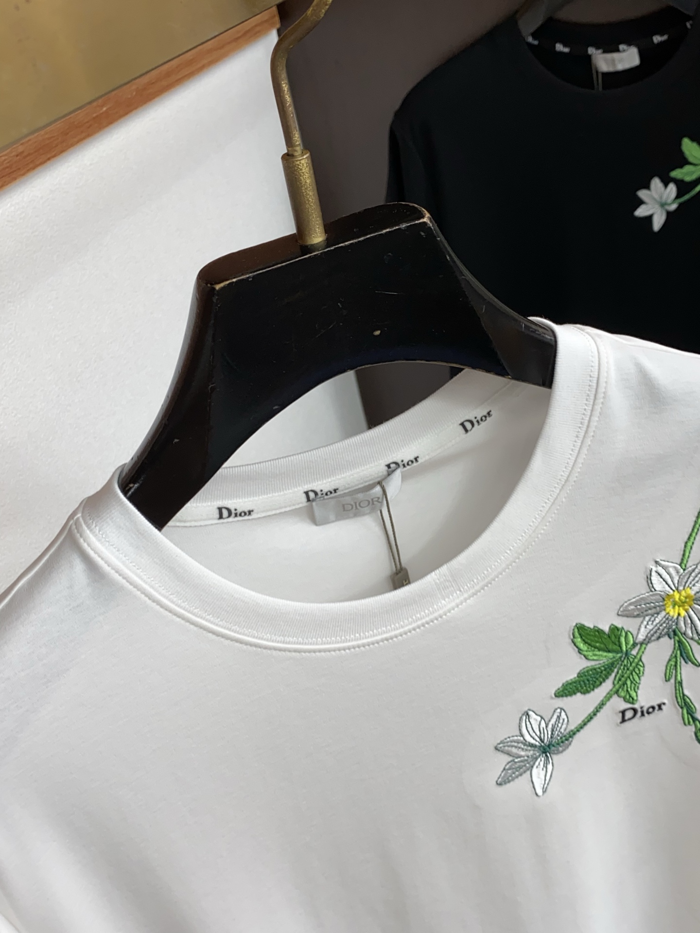 디올 26FW 남성 반팔 129909 Dior T Shirt 썸네일 이미지