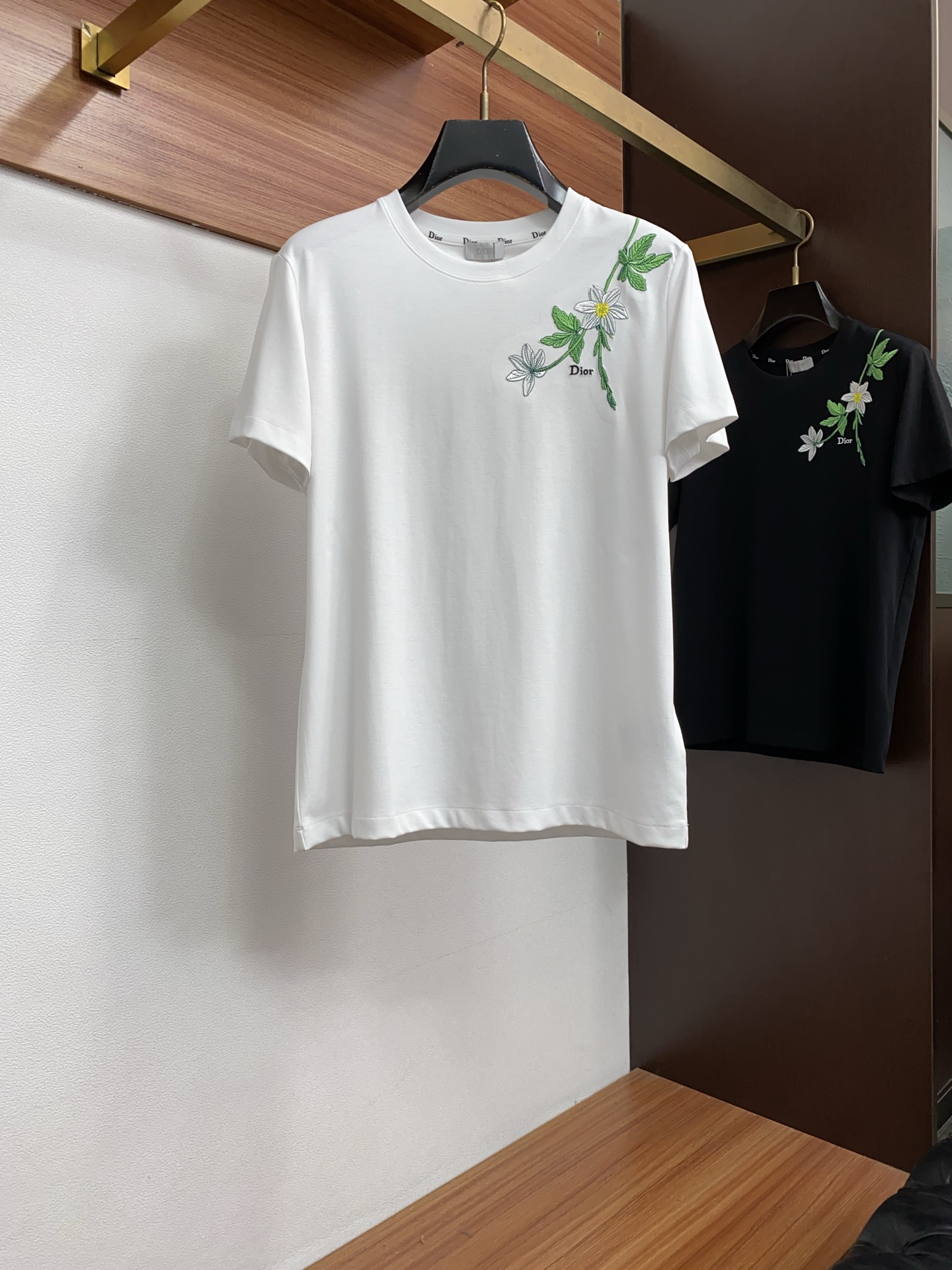디올 26FW 남성 반팔 129909 Dior T Shirt