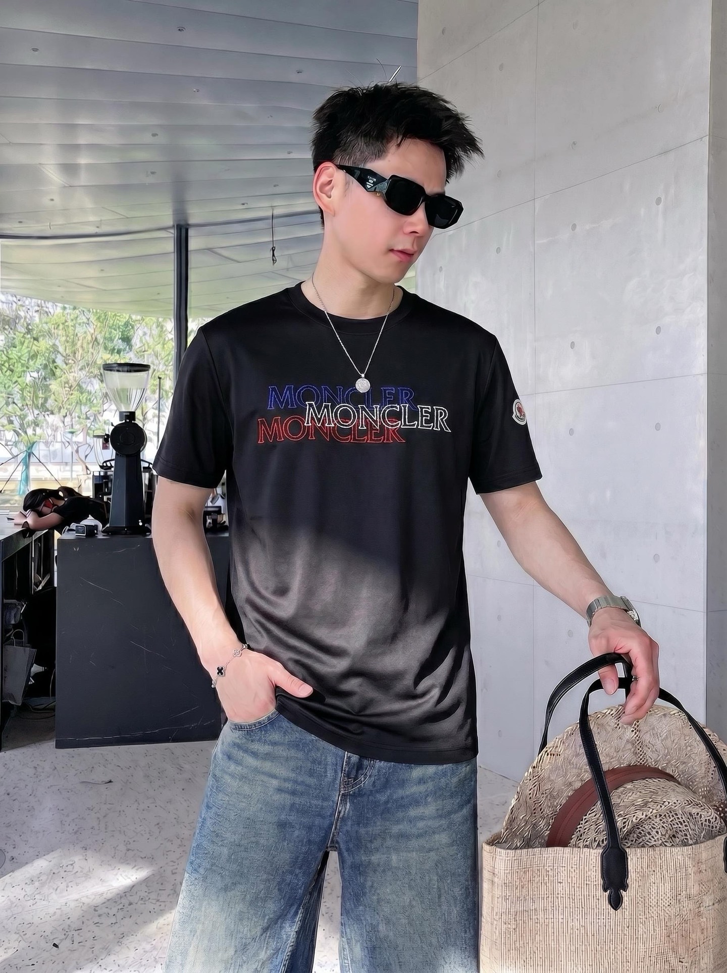 몽클레어 남성 반팔 129903 Moncler T Shirt 썸네일 이미지