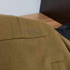 杰尼亚 2026新款男士新款休闲定制翻领夹克外套 商务麻棉面料 简约干练的休闲外套,瞬间重回时髦霸气,又 杰尼亚 2026新款男士新款休闲定制翻领夹克外套 商务麻棉面料 简约干练的休闲外套,瞬间重回时髦霸气,又