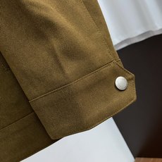 杰尼亚 2026新款男士新款休闲定制翻领夹克外套 商务麻棉面料 简约干练的休闲外套,瞬间重回时髦霸气,又 杰尼亚 2026新款男士新款休闲定制翻领夹克外套 商务麻棉面料 简约干练的休闲外套,瞬间重回时髦霸气,又