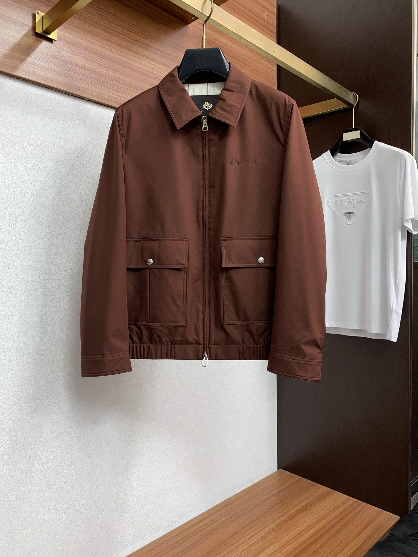 Loro piana 诺悠翩雅 2026新款男士新款休闲定制翻领夹克外套 简约干练的休闲外套，瞬间重回时