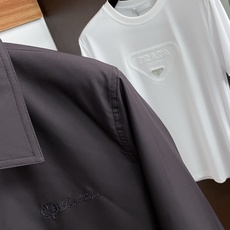 Loro piana 诺悠翩雅 2026新款男士新款休闲定制翻领夹克外套 简约干练的休闲外套,瞬间重回时 Loro piana 诺悠翩雅 2026新款男士新款休闲定制翻领夹克外套 简约干练的休闲外套,瞬间重回时