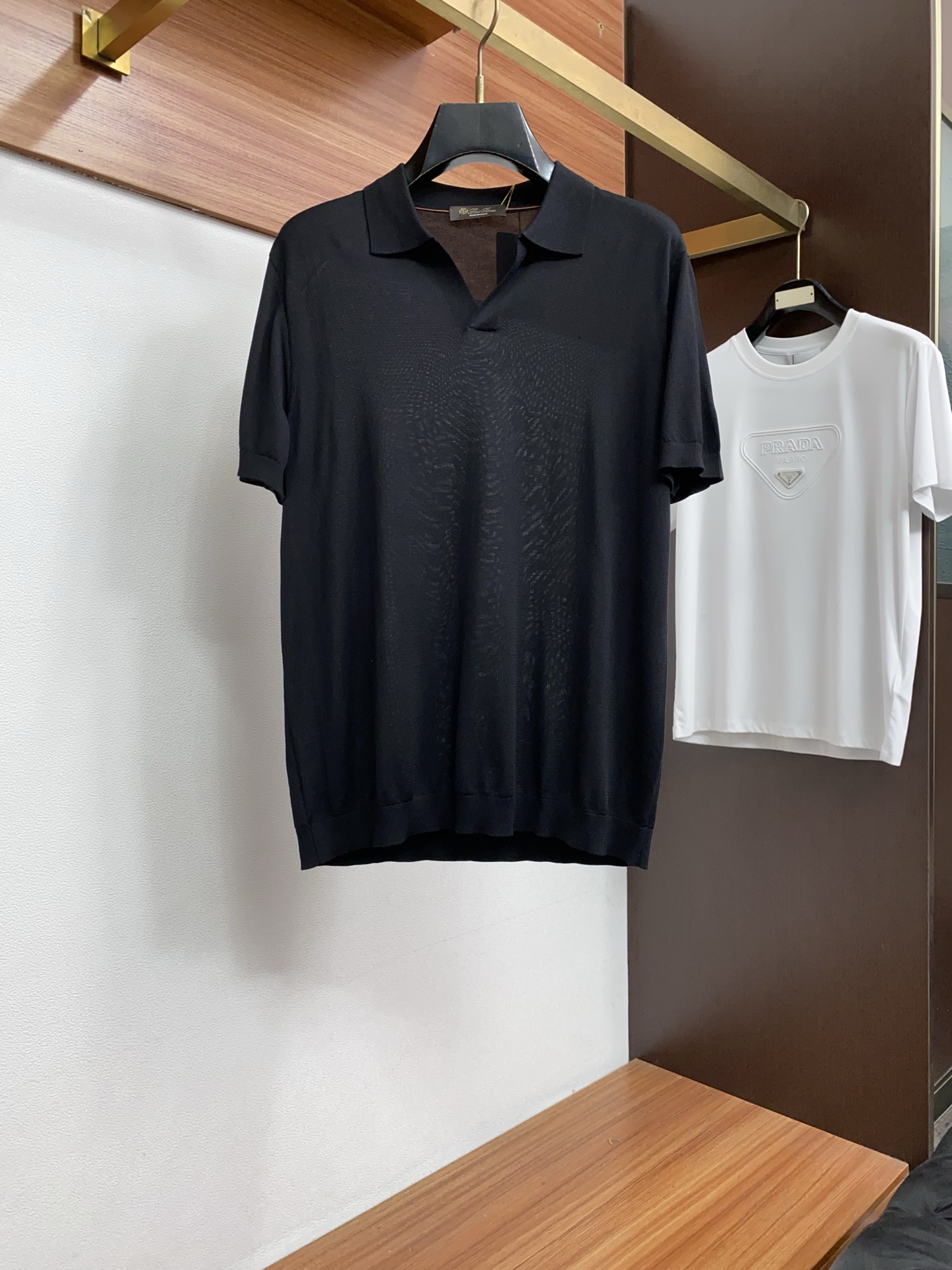 Loro piana 诺悠翩雅 2026新款男士高端简约翻领针织短袖Polo恤衫，香港洋行渠道货，纯正血