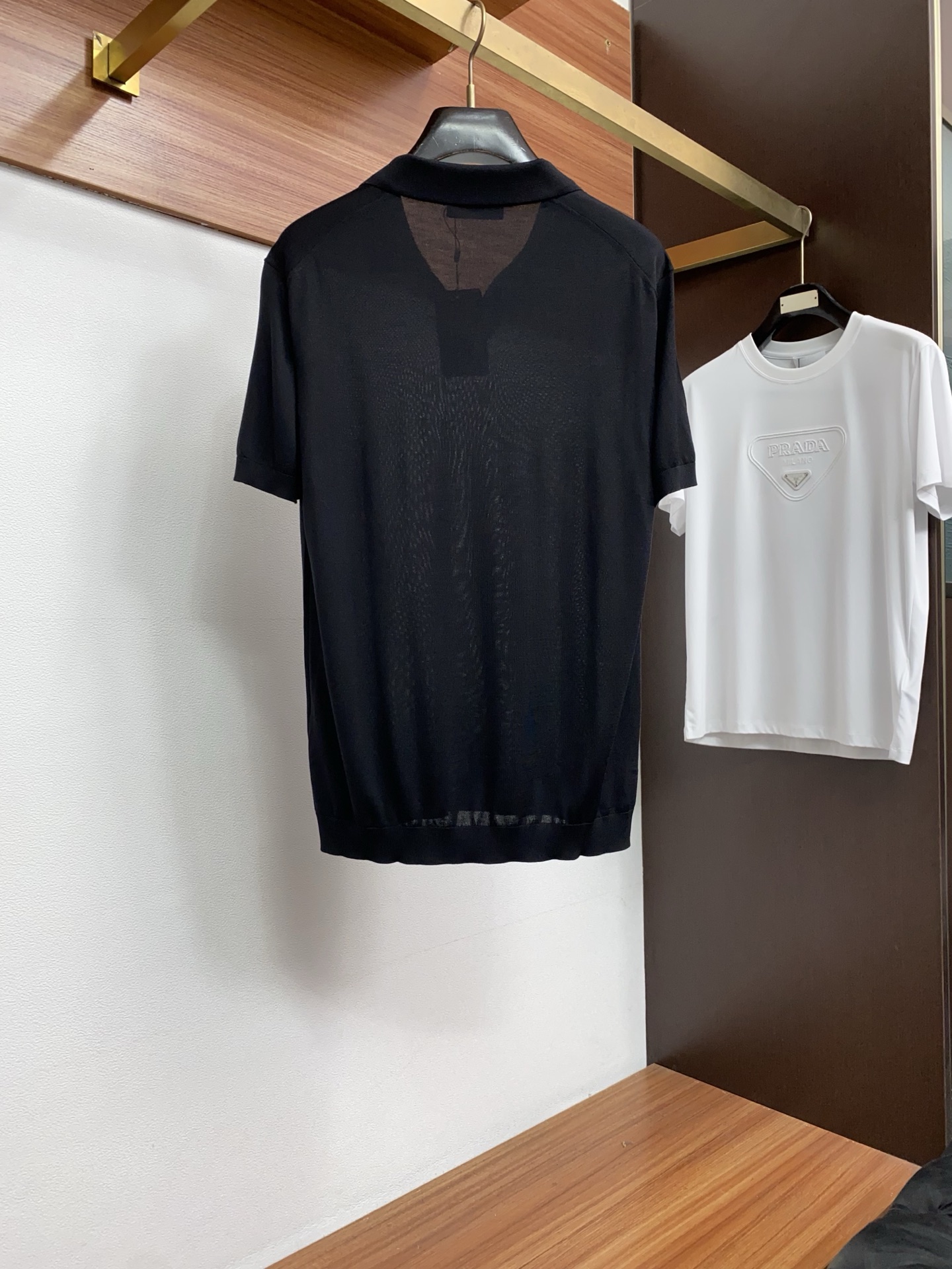 Loro piana 诺悠翩雅 2026新款男士高端简约翻领针织短袖Polo恤衫，香港洋行渠道货，纯正血