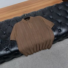 Loro piana 诺悠翩雅 2026新款男士高端简约翻领针织短袖Polo恤衫,香港洋行渠道货,纯正血 Loro piana 诺悠翩雅 2026新款男士高端简约翻领针织短袖Polo恤衫,香港洋行渠道货,纯正血