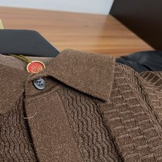 Loro piana 诺悠翩雅 2026新款男士高端简约翻领针织短袖Polo恤衫,香港洋行渠道货,纯正血 Loro piana 诺悠翩雅 2026新款男士高端简约翻领针织短袖Polo恤衫,香港洋行渠道货,纯正血