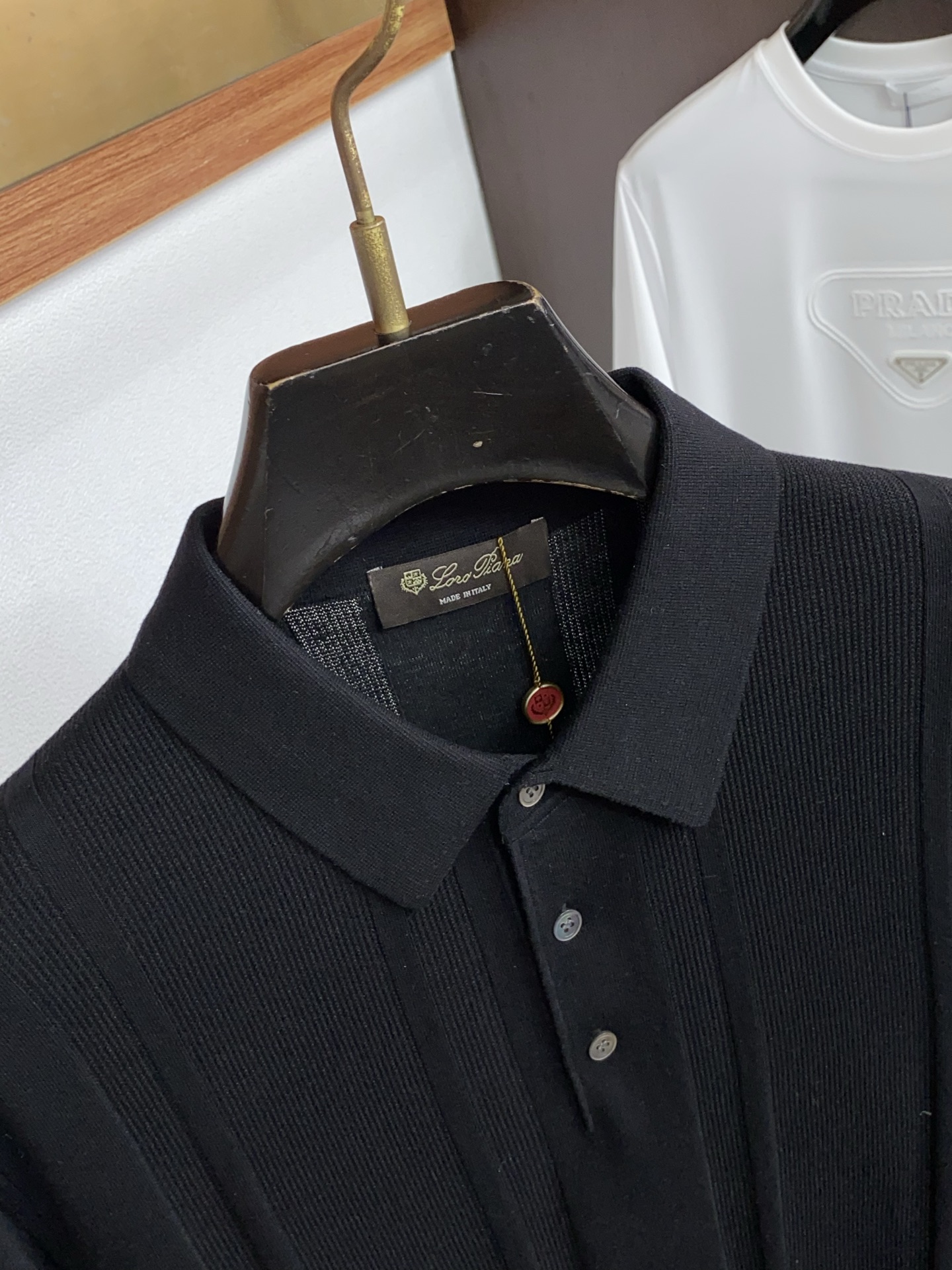 Loro piana 诺悠翩雅 2026新款男士高端简约翻领针织短袖Polo恤衫，香港洋行渠道货，纯正血