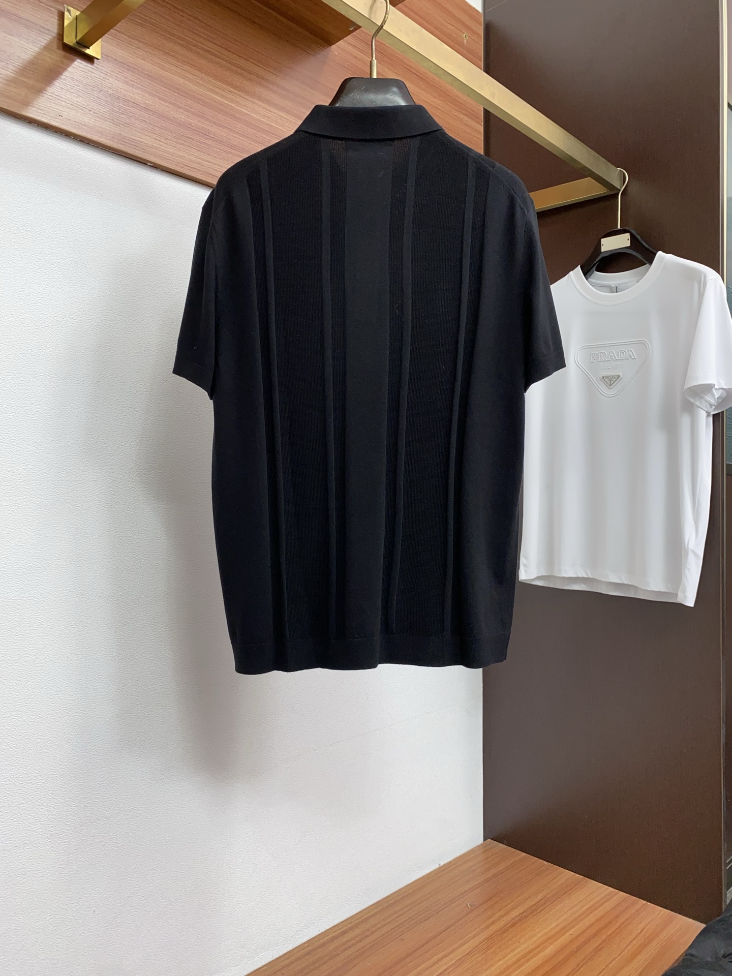 Loro piana 诺悠翩雅 2026新款男士高端简约翻领针织短袖Polo恤衫，香港洋行渠道货，纯正血