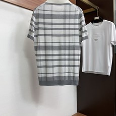 Loro piana 诺悠翩雅 2026新款男士高端简约翻领针织短袖Polo恤衫,香港洋行渠道货,纯正血 Loro piana 诺悠翩雅 2026新款男士高端简约翻领针织短袖Polo恤衫,香港洋行渠道货,纯正血