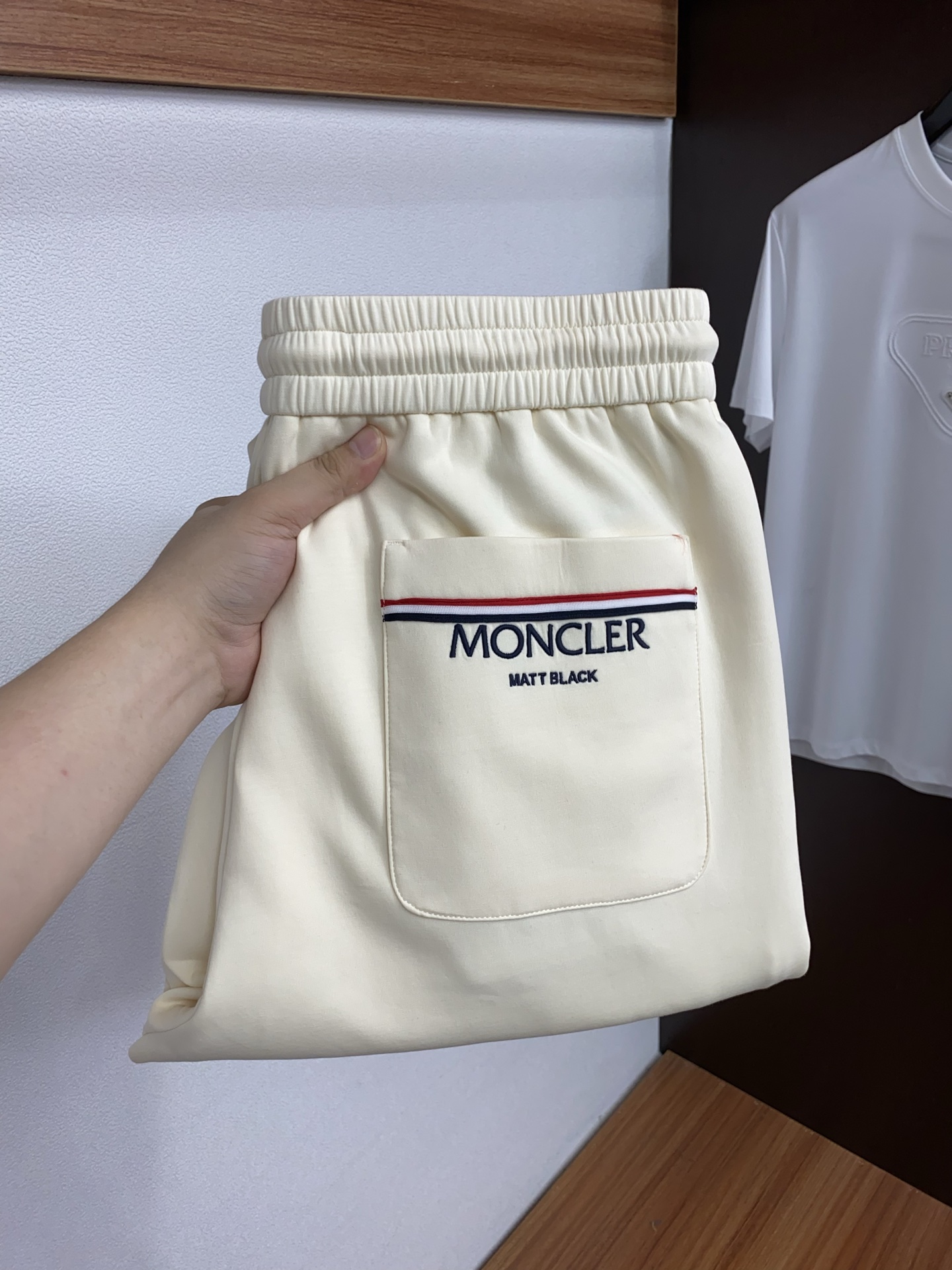 蒙口  高端定制、2026春夏最新款休闲裤柜台同步发售 天丝氨纶混纺纯棉原版定制 客供五金辅料 原单品质