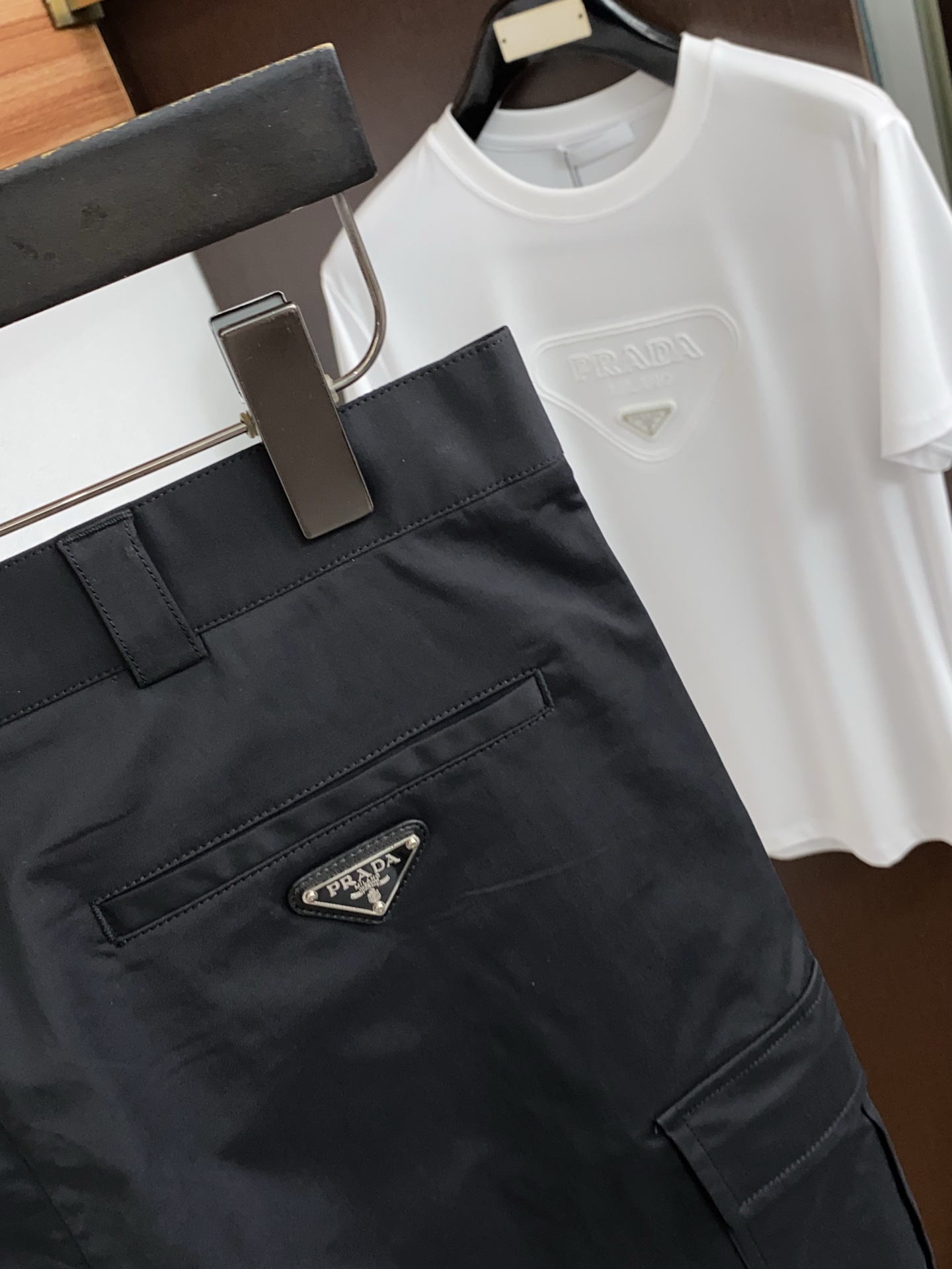 프라다 남성 반바지 133026 Prada Shorts 썸네일 이미지