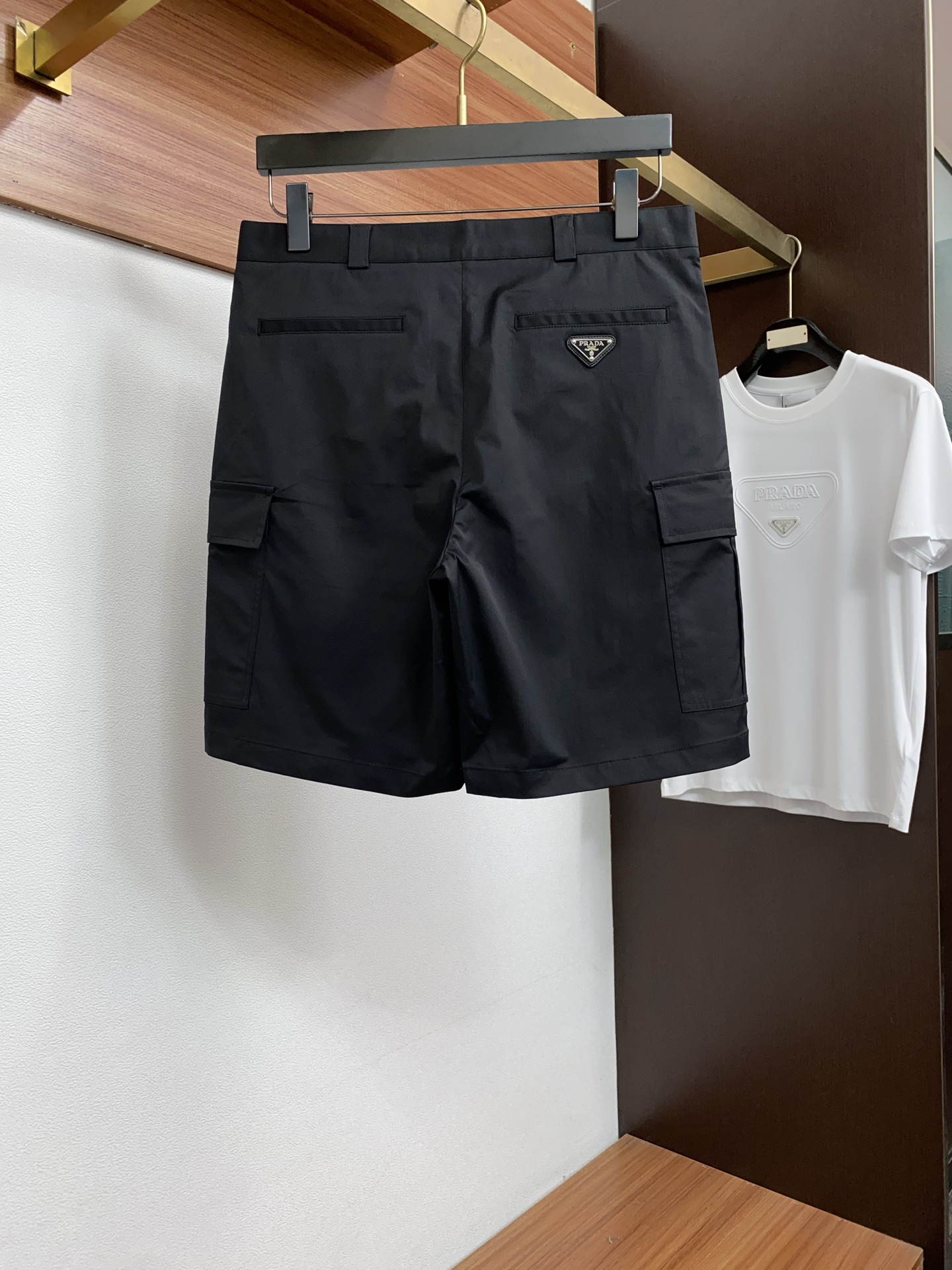 프라다 남성 반바지 133026 Prada Shorts 썸네일 이미지