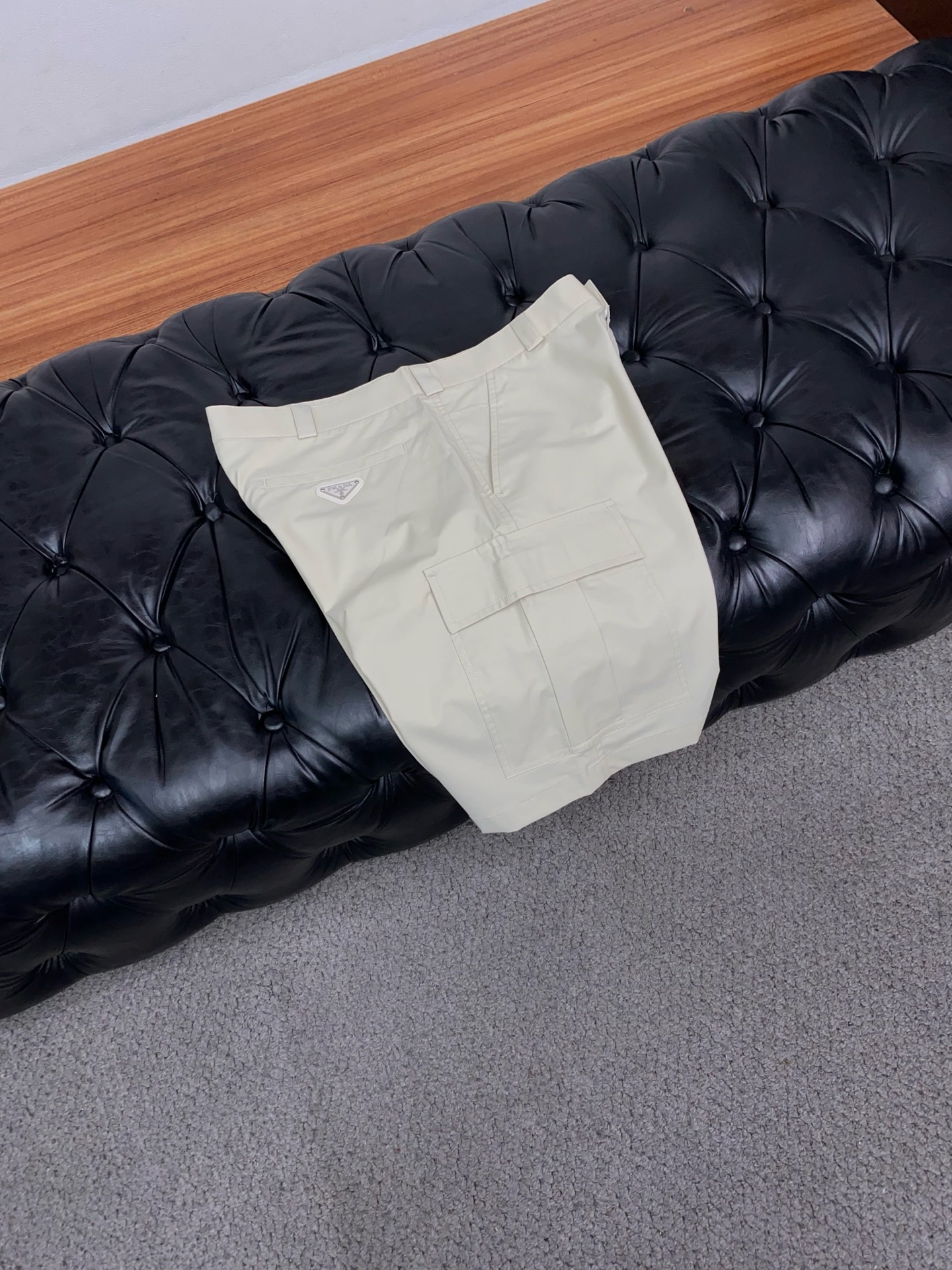 프라다 남성 반바지 133025 Prada Shorts 썸네일 이미지