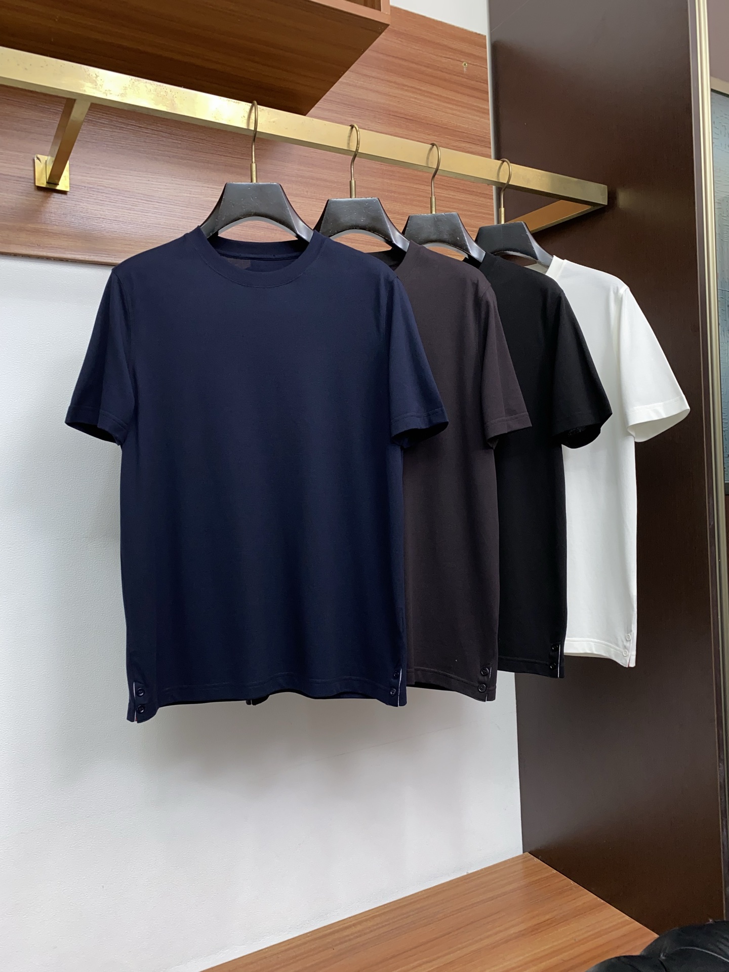 톰브라운 26SS 남성 반팔 132991 Thom Browne T Shirt 썸네일 이미지
