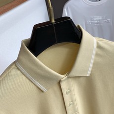 杰尼亚 2026春夏新品翻领商务Polo,极简的衣身造型!顶级珠地6角蜂窝丝光棉质地 整体的触感极为舒适 杰尼亚 2026春夏新品翻领商务Polo,极简的衣身造型!顶级珠地6角蜂窝丝光棉质地 整体的触感极为舒适