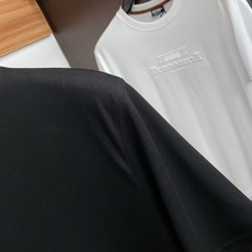 Loro piana 诺悠翩雅 26SS春夏新款 皮麻棉质圆微阔领短袖 男士基础款纯白专柜短袖T恤衫!贸易公司渠道稀出, Loro piana 诺悠翩雅 26SS春夏新款 皮麻棉质圆微阔领短袖 男士基础款纯白专柜短袖T恤衫!贸易公司渠道稀出,