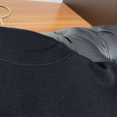 Loro piana 诺悠翩雅 26SS春夏新款 皮麻棉质圆微阔领短袖 男士基础款纯白专柜短袖T恤衫!贸易公司渠道稀出, Loro piana 诺悠翩雅 26SS春夏新款 皮麻棉质圆微阔领短袖 男士基础款纯白专柜短袖T恤衫!贸易公司渠道稀出,