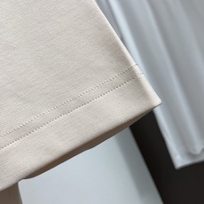Loro piana 诺悠翩雅 26SS春夏新款 皮麻棉质圆微阔领短袖 男士基础款纯白专柜短袖T恤衫!贸易公司渠道稀出, Loro piana 诺悠翩雅 26SS春夏新款 皮麻棉质圆微阔领短袖 男士基础款纯白专柜短袖T恤衫!贸易公司渠道稀出,