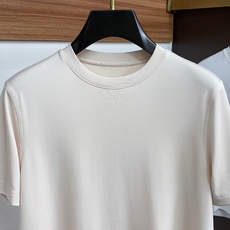 Loro piana 诺悠翩雅 26SS春夏新款 皮麻棉质圆微阔领短袖 男士基础款纯白专柜短袖T恤衫!贸易公司渠道稀出, Loro piana 诺悠翩雅 26SS春夏新款 皮麻棉质圆微阔领短袖 男士基础款纯白专柜短袖T恤衫!贸易公司渠道稀出,
