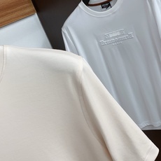 Loro piana 诺悠翩雅 26SS春夏新款 皮麻棉质圆微阔领短袖 男士基础款纯白专柜短袖T恤衫!贸易公司渠道稀出, Loro piana 诺悠翩雅 26SS春夏新款 皮麻棉质圆微阔领短袖 男士基础款纯白专柜短袖T恤衫!贸易公司渠道稀出,