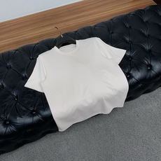 Loro piana 诺悠翩雅 26SS春夏新款 皮麻棉质圆微阔领短袖 男士基础款纯白专柜短袖T恤衫!贸易公司渠道稀出, Loro piana 诺悠翩雅 26SS春夏新款 皮麻棉质圆微阔领短袖 男士基础款纯白专柜短袖T恤衫!贸易公司渠道稀出,