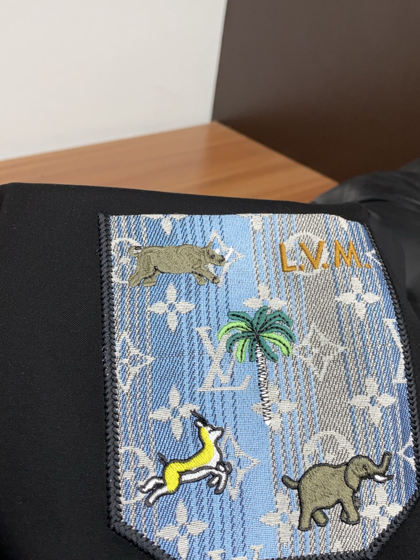 루이비통 남성 반팔 132989 Louis Vuitton T Shirt 썸네일 이미지