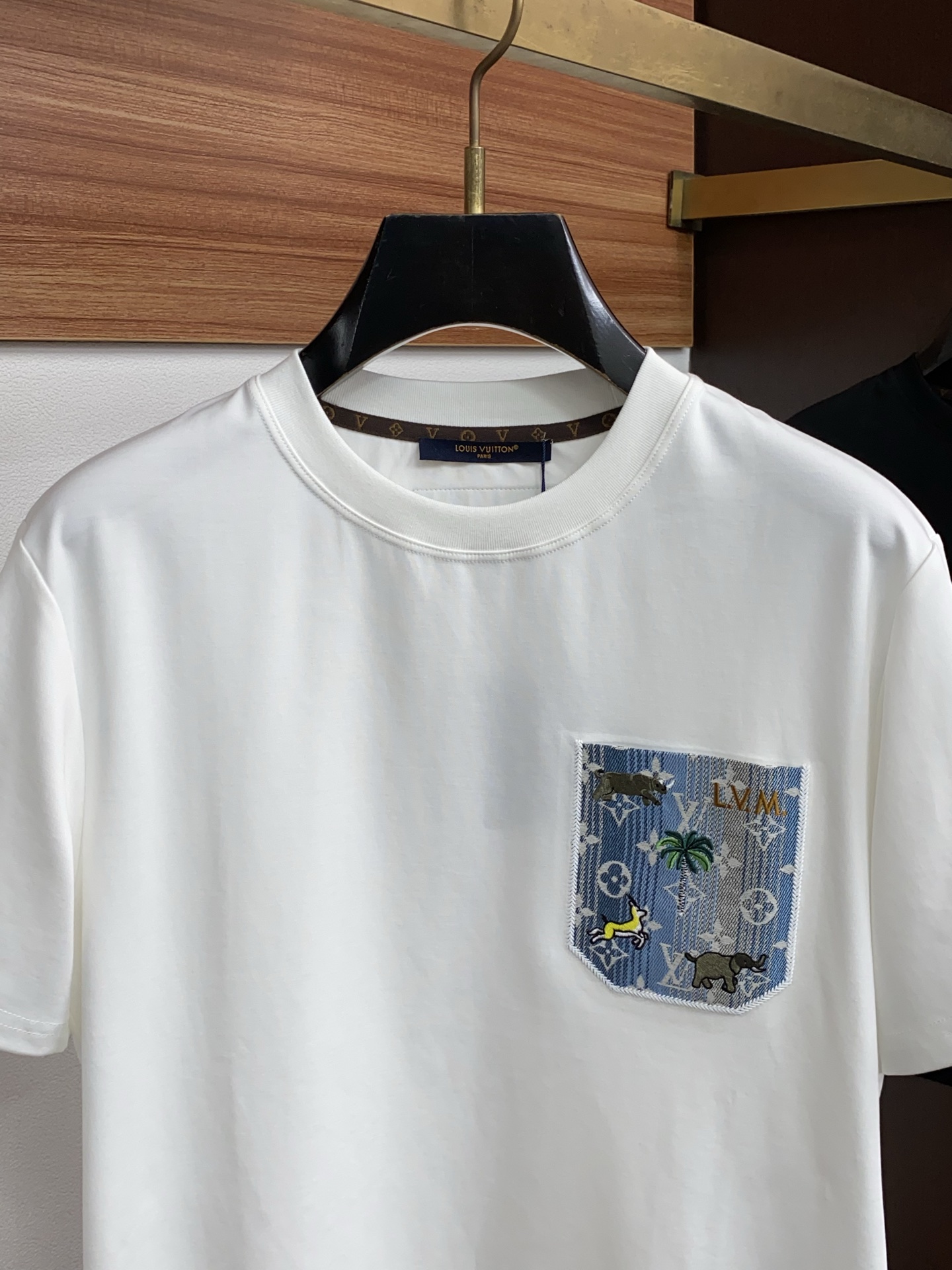 루이비통 남성 반팔 132988 Louis Vuitton T Shirt 썸네일 이미지