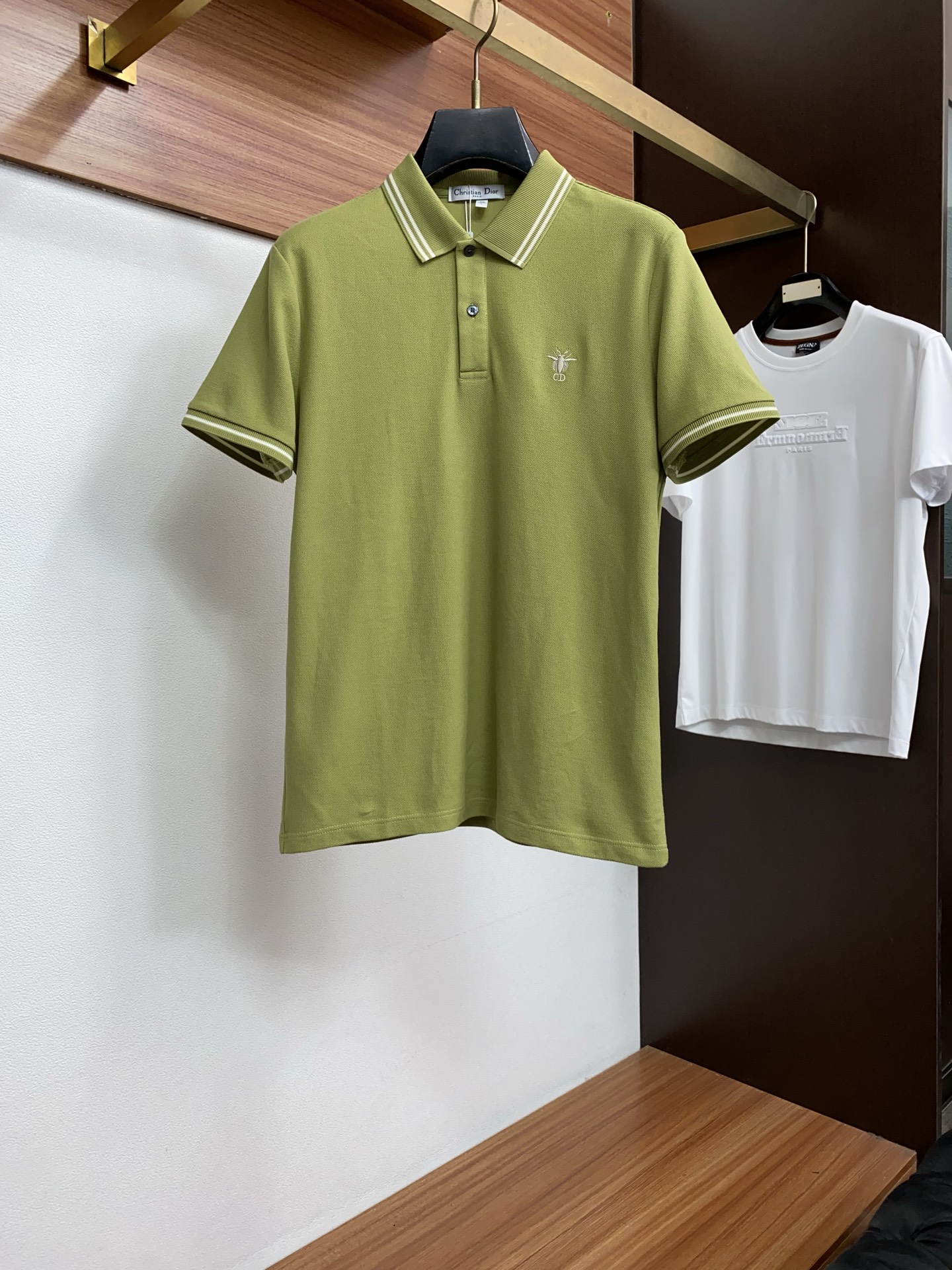 迪奥 2026春夏新品商务Polo，极简的衣身造型！纯棉质地 整体的触感极为舒适，弹力十足亲肤效果高级，