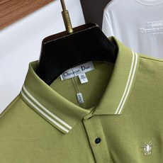 迪奥 2026春夏新品商务Polo,极简的衣身造型!纯棉质地 整体的触感极为舒适,弹力十足亲肤效果高级, 迪奥 2026春夏新品商务Polo,极简的衣身造型!纯棉质地 整体的触感极为舒适,弹力十足亲肤效果高级,