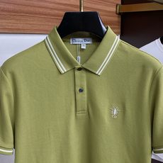 迪奥 2026春夏新品商务Polo,极简的衣身造型!纯棉质地 整体的触感极为舒适,弹力十足亲肤效果高级, 迪奥 2026春夏新品商务Polo,极简的衣身造型!纯棉质地 整体的触感极为舒适,弹力十足亲肤效果高级,