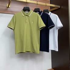 迪奥 2026春夏新品商务Polo,极简的衣身造型!纯棉质地 整体的触感极为舒适,弹力十足亲肤效果高级, 迪奥 2026春夏新品商务Polo,极简的衣身造型!纯棉质地 整体的触感极为舒适,弹力十足亲肤效果高级,
