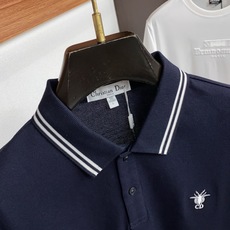 迪奥 2026春夏新品商务Polo,极简的衣身造型!纯棉质地 整体的触感极为舒适,弹力十足亲肤效果高级, 迪奥 2026春夏新品商务Polo,极简的衣身造型!纯棉质地 整体的触感极为舒适,弹力十足亲肤效果高级,