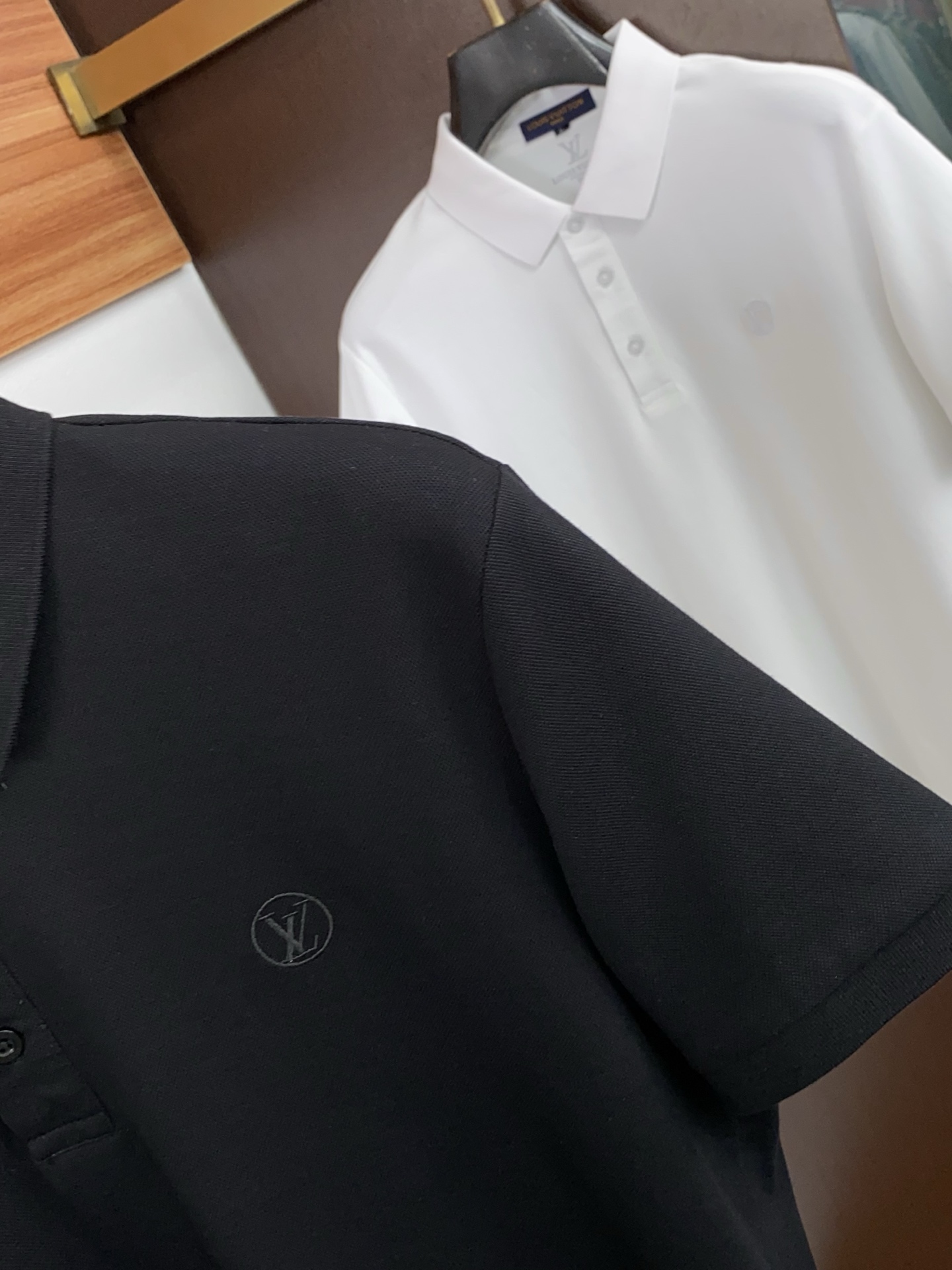 루이비통 남성 반팔 143289 Louis Vuitton T Shirt 상세 이미지 4