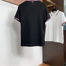TB 2026春夏新品商务Polo,极简的衣身造型!丝光面料整体的触感极为舒适,弹力十足亲肤效果高级,经 TB 2026春夏新品商务Polo,极简的衣身造型!丝光面料整体的触感极为舒适,弹力十足亲肤效果高级,经