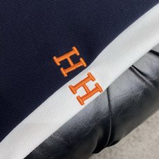 爱马仕 2026春夏新品商务Polo,极简的衣身造型!丝光面料整体的触感极为舒适,弹力十足亲肤效果高级, 爱马仕 2026春夏新品商务Polo,极简的衣身造型!丝光面料整体的触感极为舒适,弹力十足亲肤效果高级,