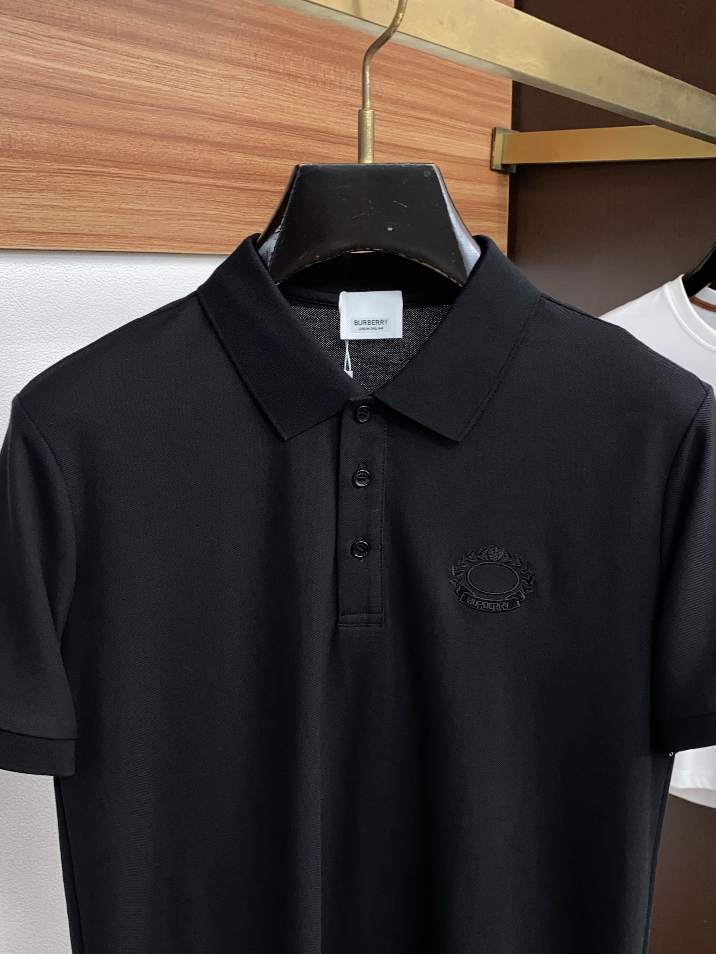 巴宝莉 2026春夏新品商务Polo，极简的衣身造型！纯棉质地 整体的触感极为舒适，弹力十足亲肤效果高级