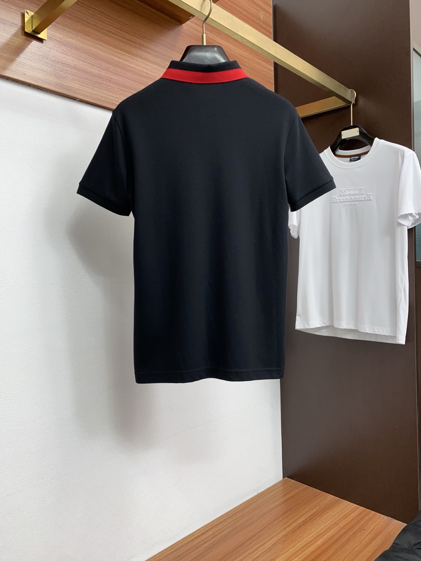 迪奥 2026春夏新品商务Polo，极简的衣身造型！纯棉质地 整体的触感极为舒适，弹力十足亲肤效果高级，