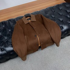Loro Piana 诺悠翩雅 2026新款男士新款休闲定制商务翻领羊毛呢夹克外套 商务意大利进口面料 简约干练的休闲外 Loro Piana 诺悠翩雅 2026新款男士新款休闲定制商务翻领羊毛呢夹克外套 商务意大利进口面料 简约干练的休闲外