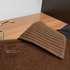 Loro Piana 诺悠翩雅 2026新款男士新款休闲定制商务翻领羊毛呢夹克外套 商务意大利进口面料 简约干练的休闲外 Loro Piana 诺悠翩雅 2026新款男士新款休闲定制商务翻领羊毛呢夹克外套 商务意大利进口面料 简约干练的休闲外