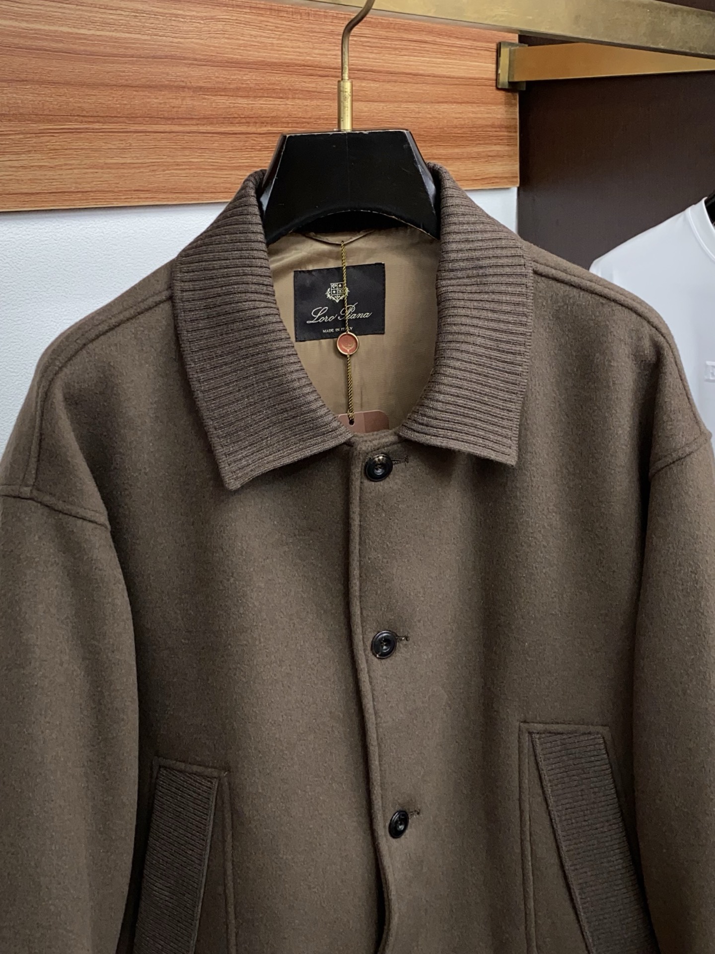 Loro Piana 诺悠翩雅 2026新款男士新款休闲定制商务翻领羊毛呢夹克外套 商务意大利进口面料 简约干练的休闲外