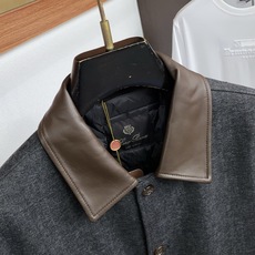 鹅绒服 Loro Piana 诺悠翩雅 2026新款男士新款休闲定制翻领羽绒服夹克外套 商务意大利进口面料 简约干练的 鹅绒服 Loro Piana 诺悠翩雅 2026新款男士新款休闲定制翻领羽绒服夹克外套 商务意大利进口面料 简约干练的
