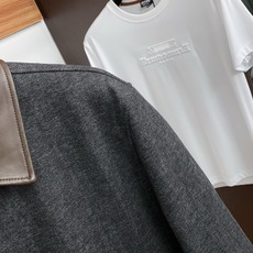 鹅绒服 Loro Piana 诺悠翩雅 2026新款男士新款休闲定制翻领羽绒服夹克外套 商务意大利进口面料 简约干练的 鹅绒服 Loro Piana 诺悠翩雅 2026新款男士新款休闲定制翻领羽绒服夹克外套 商务意大利进口面料 简约干练的